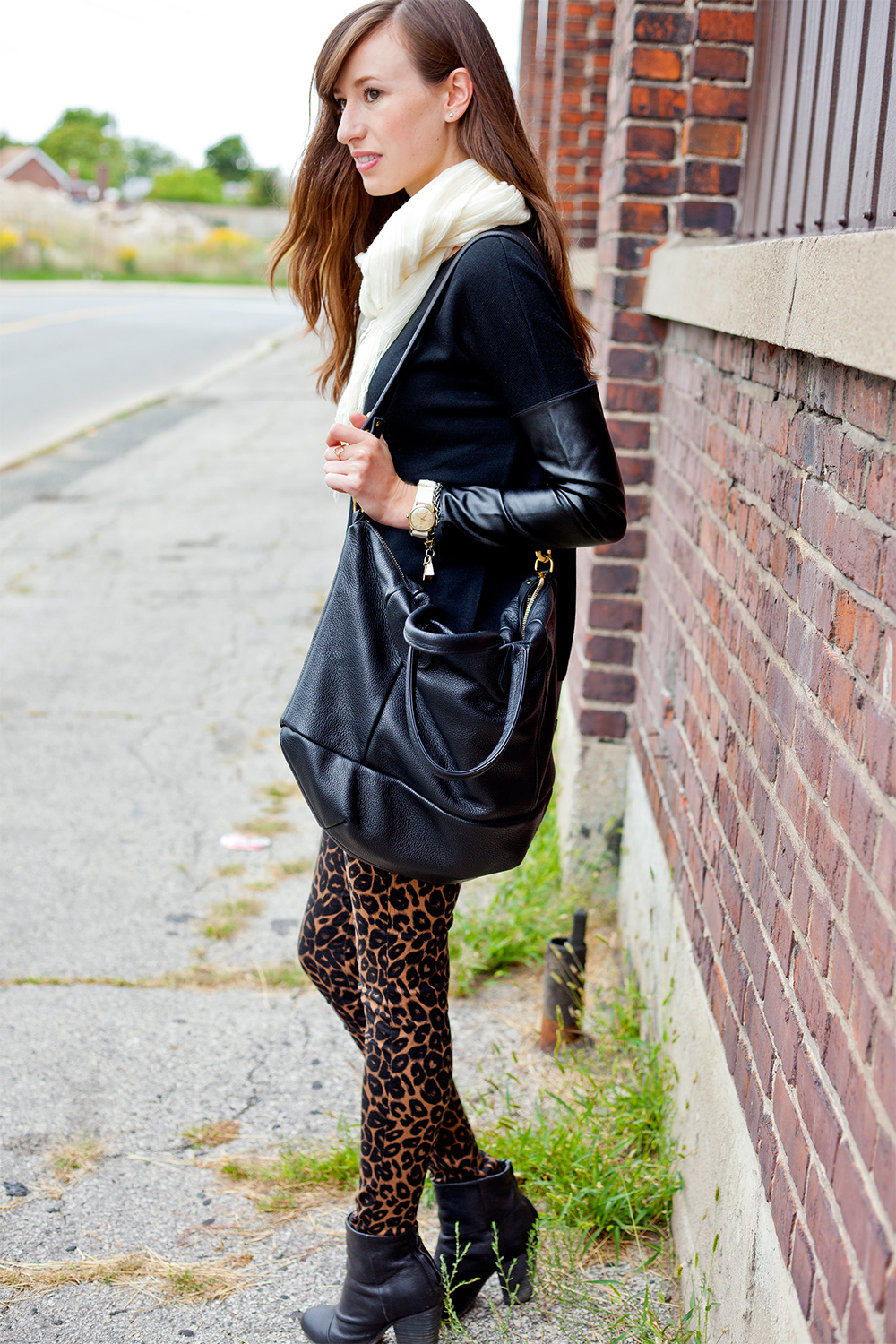 Style Bee in black and leopard print.