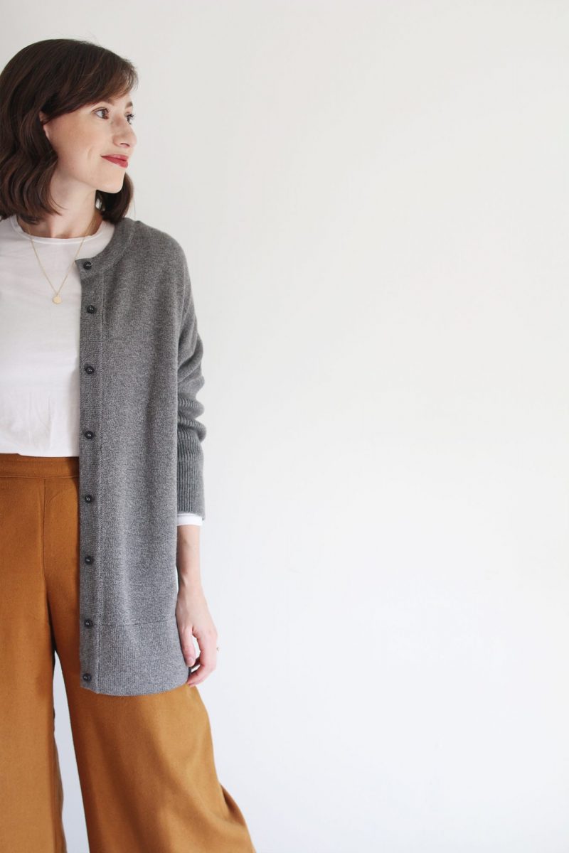 Style Bee - Revisiting the Oversize Grey Sweater
