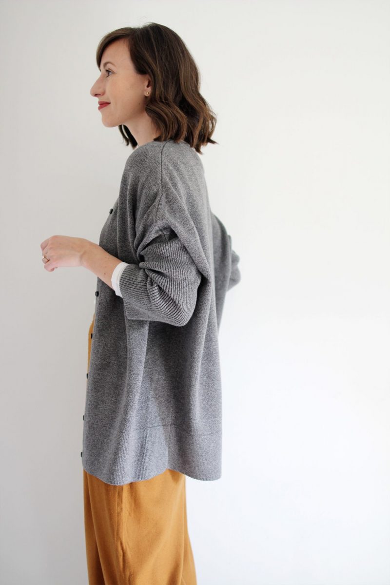 Style Bee - Revisiting the Oversize Grey Sweater
