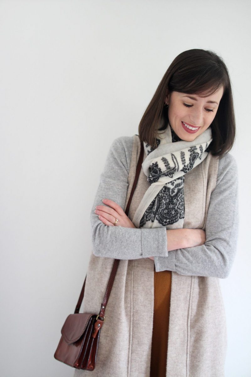 Style Bee - Extending the Capsule Concept with Jewels & Aces